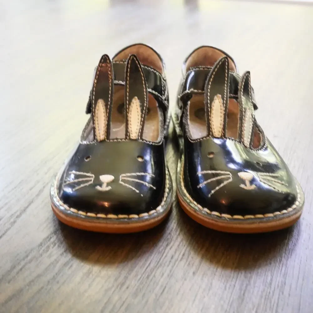 Livie & Luca Molly Bunny Girl's 12 Classic Black Patent Leather Mary Jane Shoes